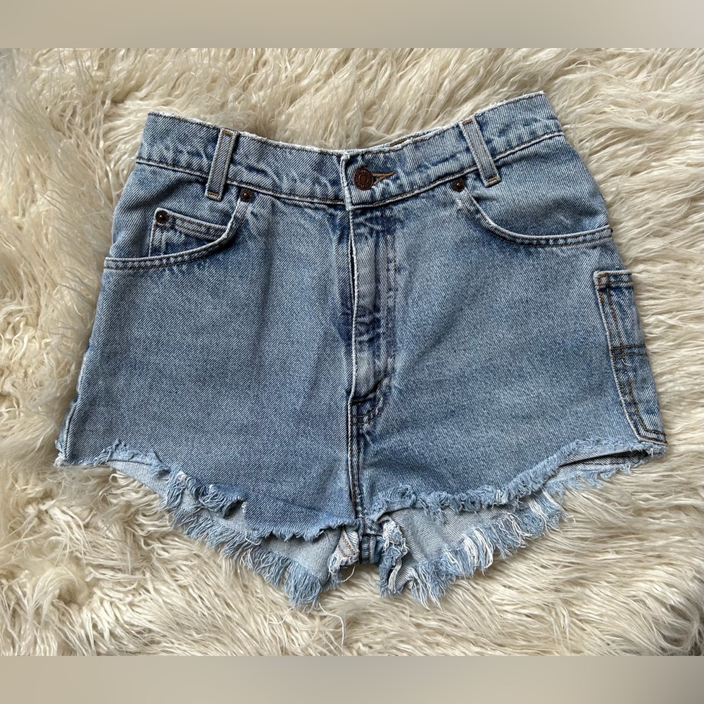 VTG LEVIS 550 CUSTOM JEAN SHORT 25
